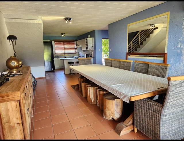 2 BEDROOM APARTMENT FOR SALE IN KEY WEST ESTATE